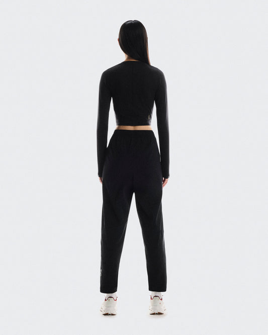 Women's Studio Long-T Crop Black - US 8457
