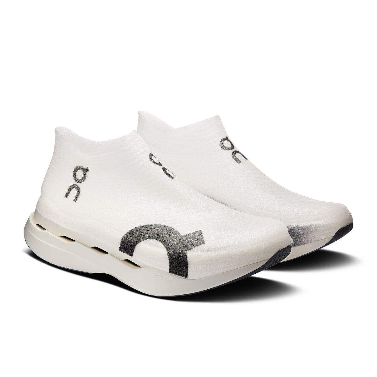 LightSpray Cloudboom Strike White | Black - US 3711