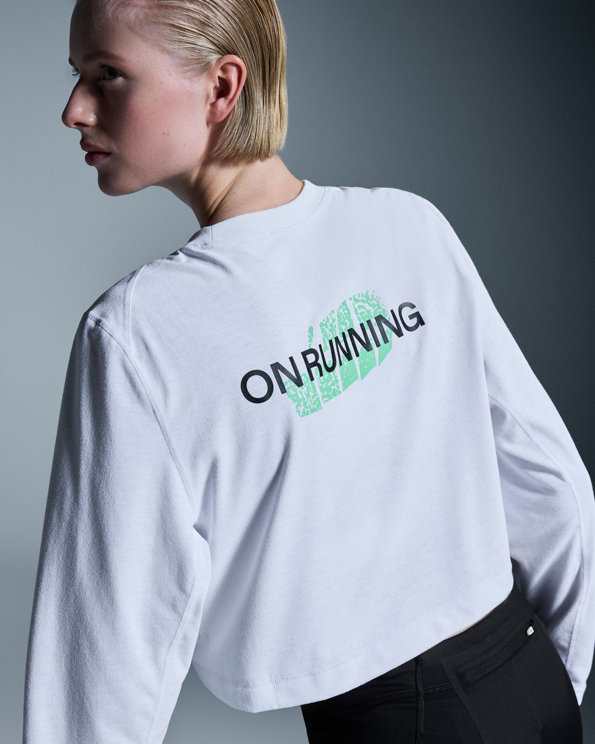 Women's Train Long-T Crop Graphic White - US 1345