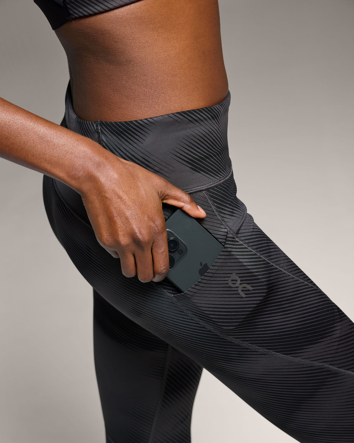 Women's Performance Graphic Tight Shadow | Black - US 6323