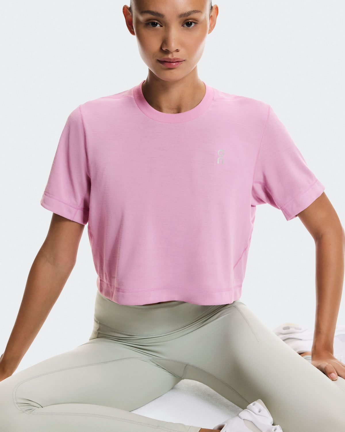 Women's Train-T Crop Graphic Sakura - US 9917