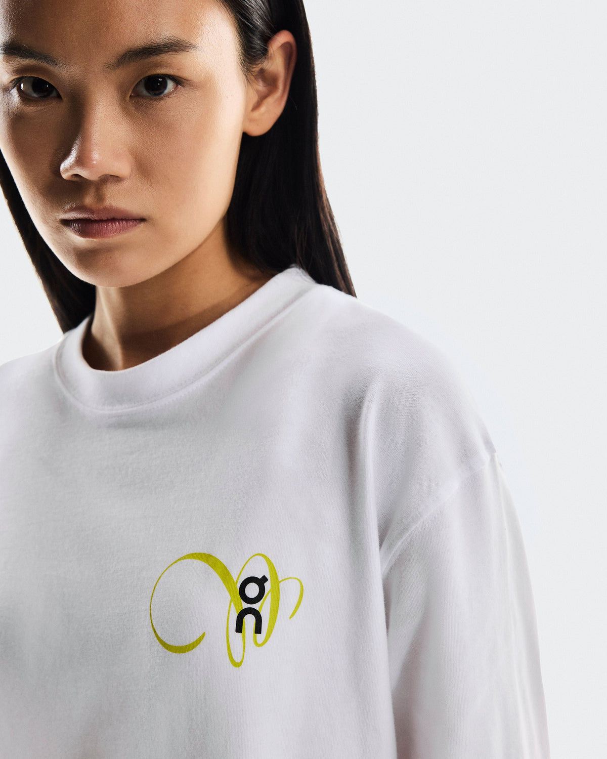 Women's Club Long-T Graphic White - US 8144