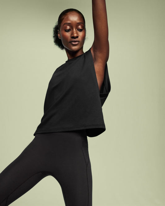 Women's Focus Crop Black - US 2427