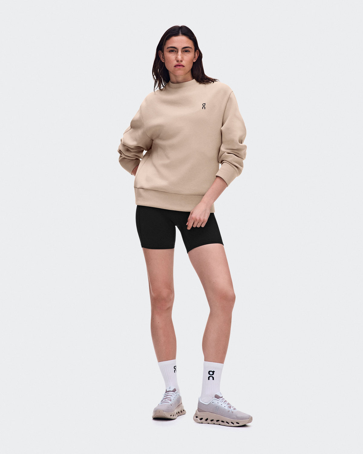 Women's Focus Tech Crew Desert - US 2572
