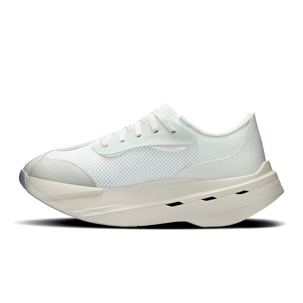 Women's Cloudboom Volt PAF White | Gale - US 2168