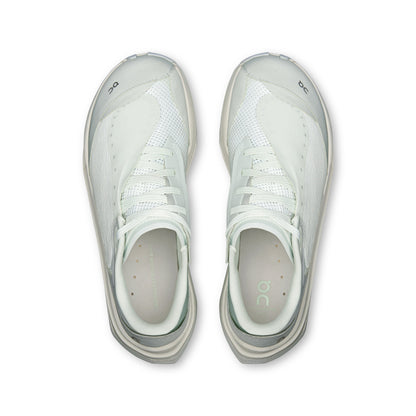 Women's Cloudboom Volt PAF White | Gale - US 2168
