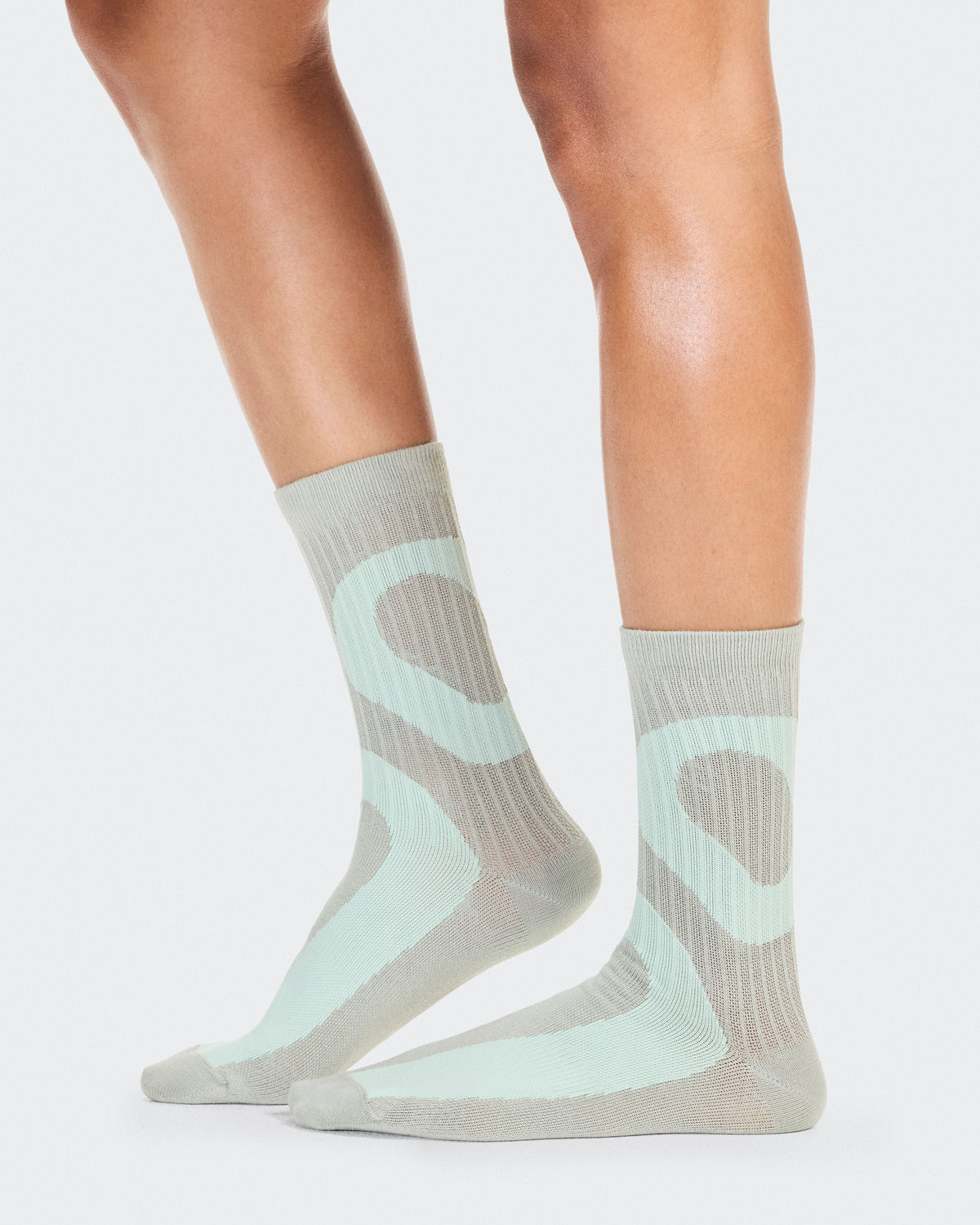 Liquid Logo Sock High 2P Ivory | Tin - US 3069
