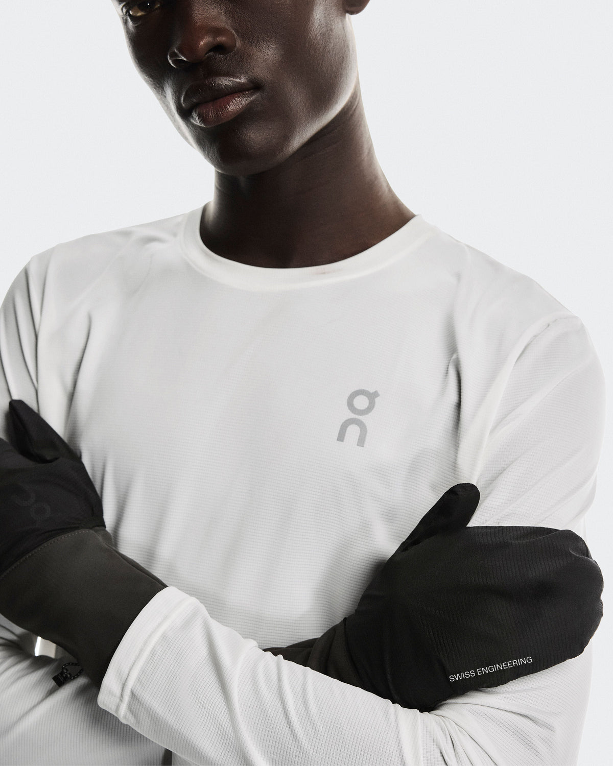 Winter Run Gloves Magnet - US 9923