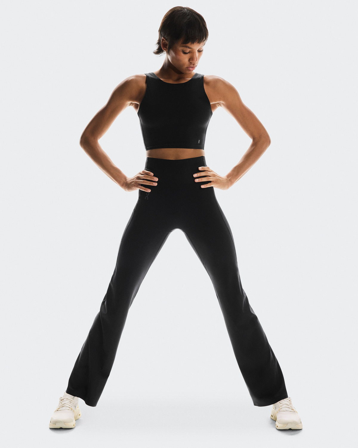 Women's Studio Leggings Flared Black - US 8539