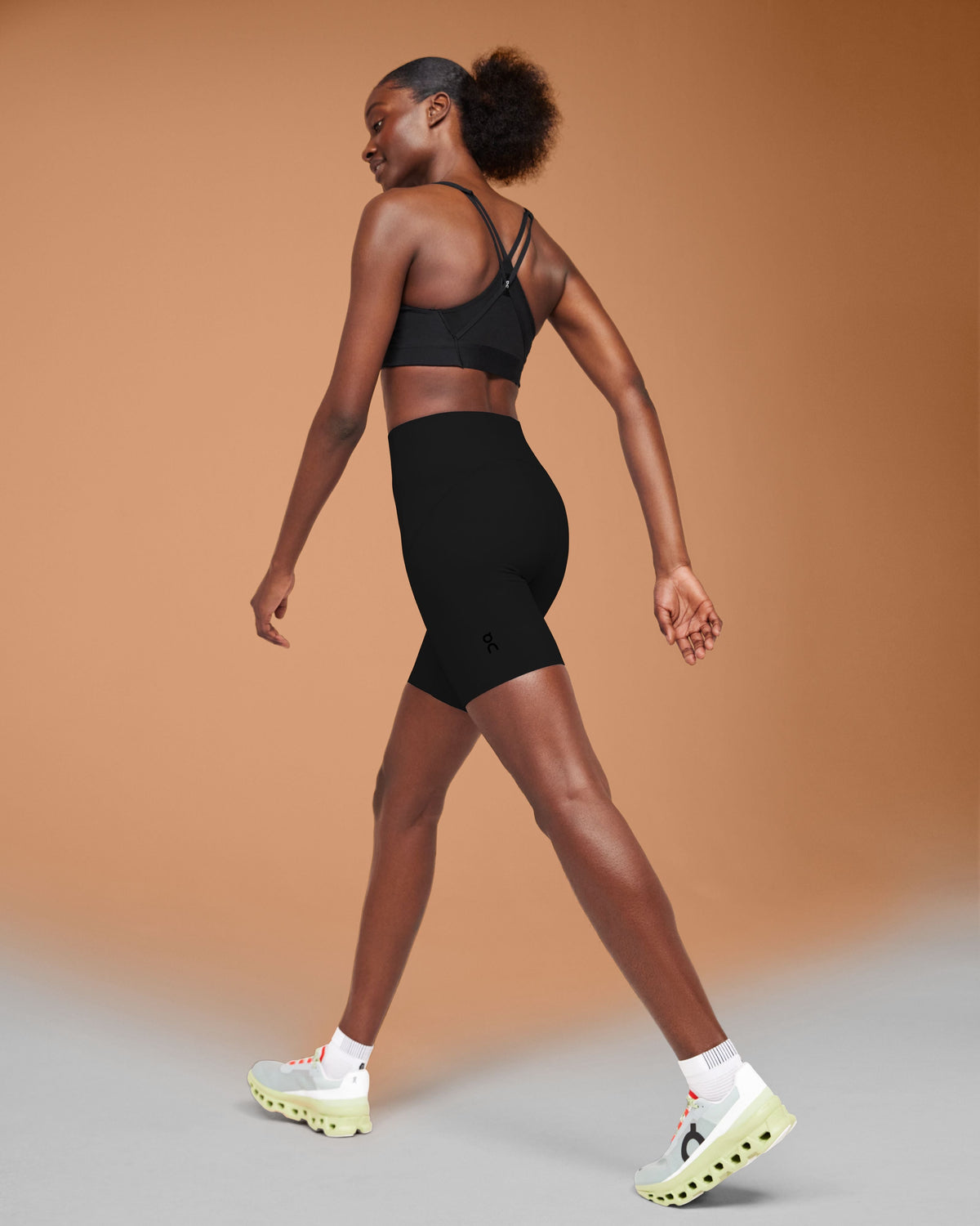 Women's Movement Tights Short Black - US 7667