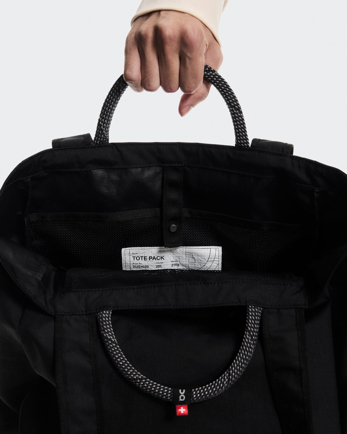 Tote Pack 25L Black - US 3852
