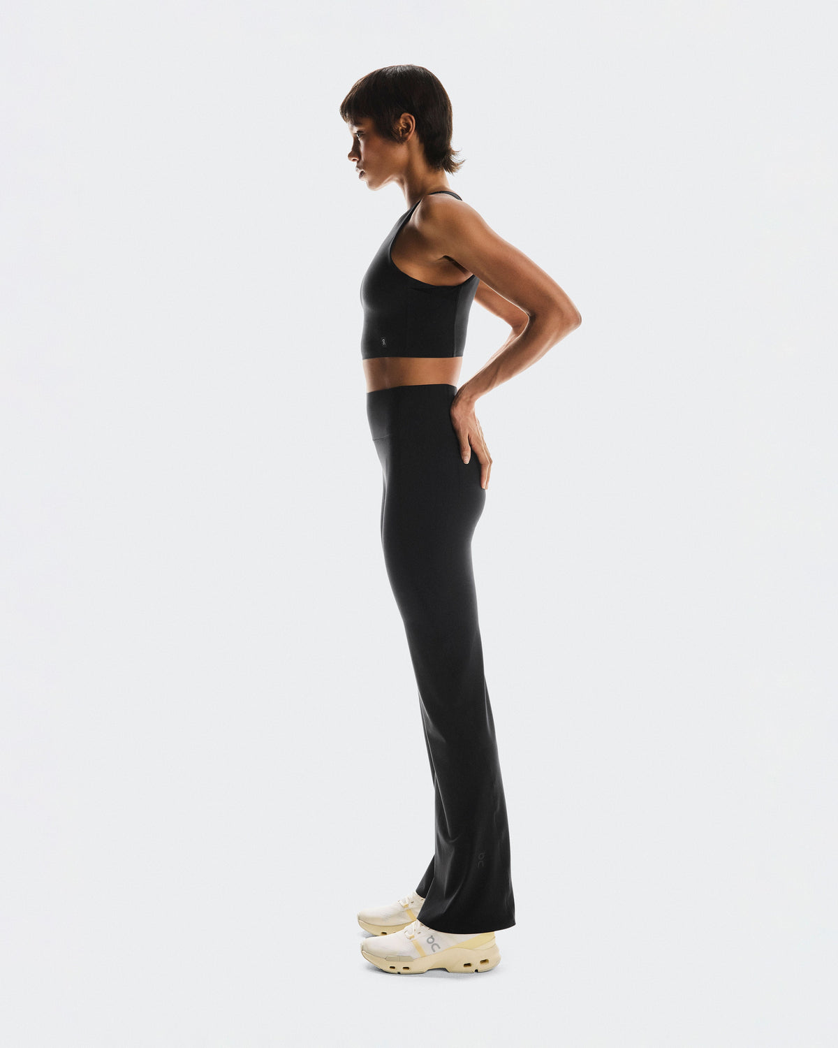 Women's Studio Leggings Flared Black - US 8539