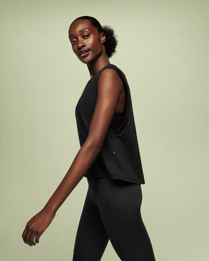 Women's Focus Crop Black - US 2427