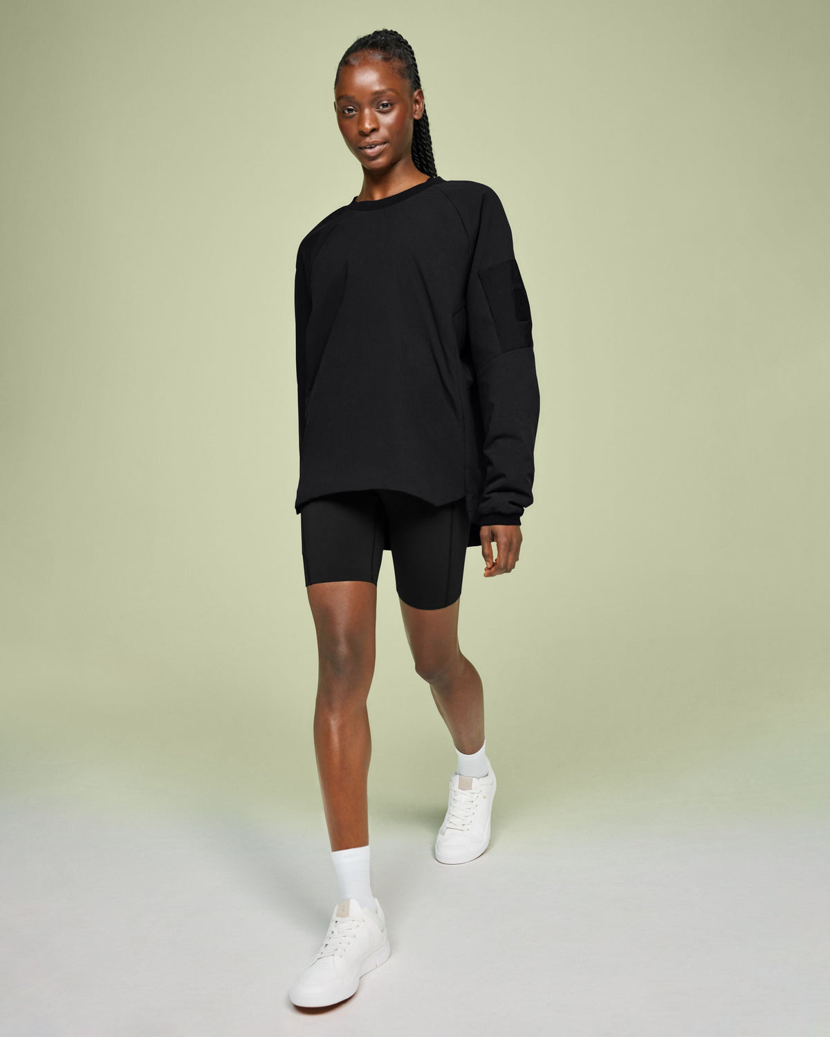 Studio Pullover Black - US 7062