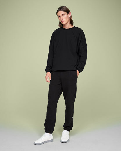 Studio Pullover Black - US 7062