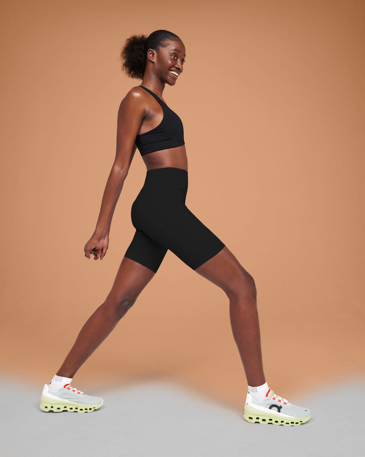 Women's Movement Tights Short Black - US 9647